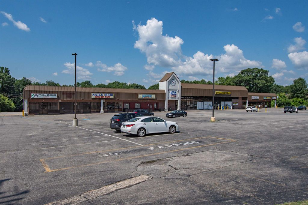 Photo of 76 Derry Road #10, Hudson, NH 03051 (MLS # 5049867)