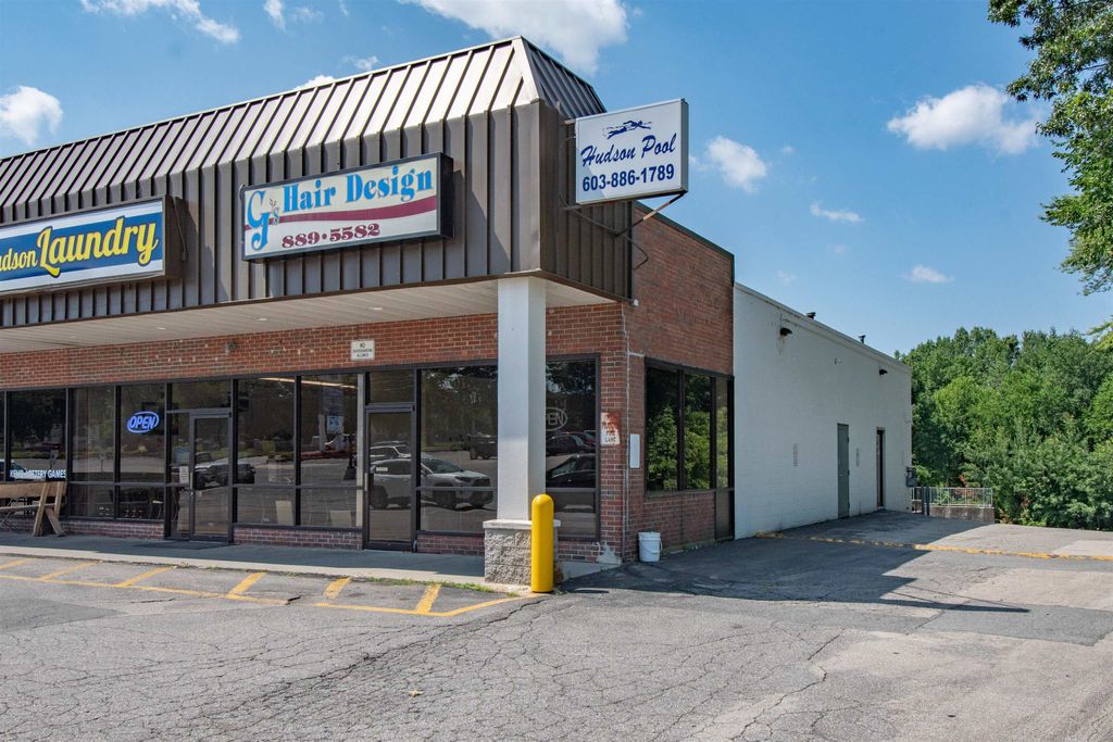 Photo of 76 Derry Road #10, Hudson, NH 03051 (MLS # 5049867)