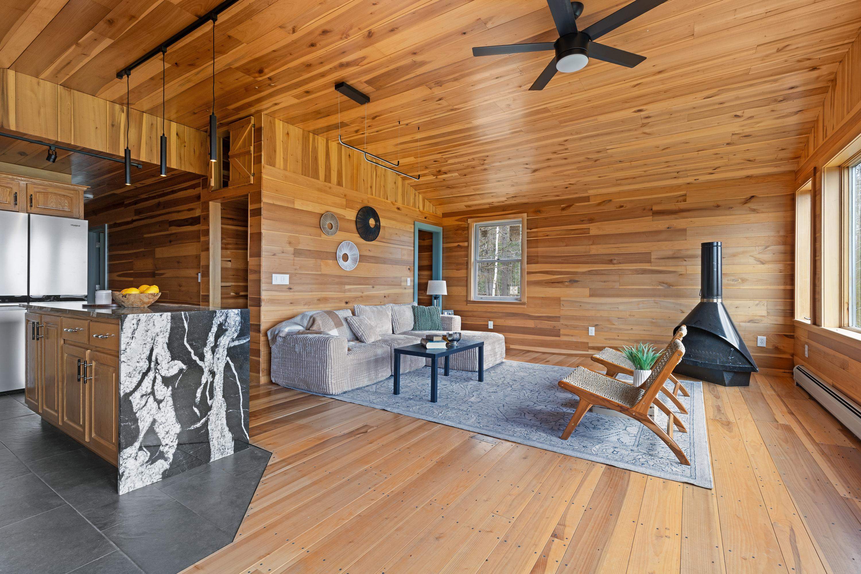 121 Ridge Lane