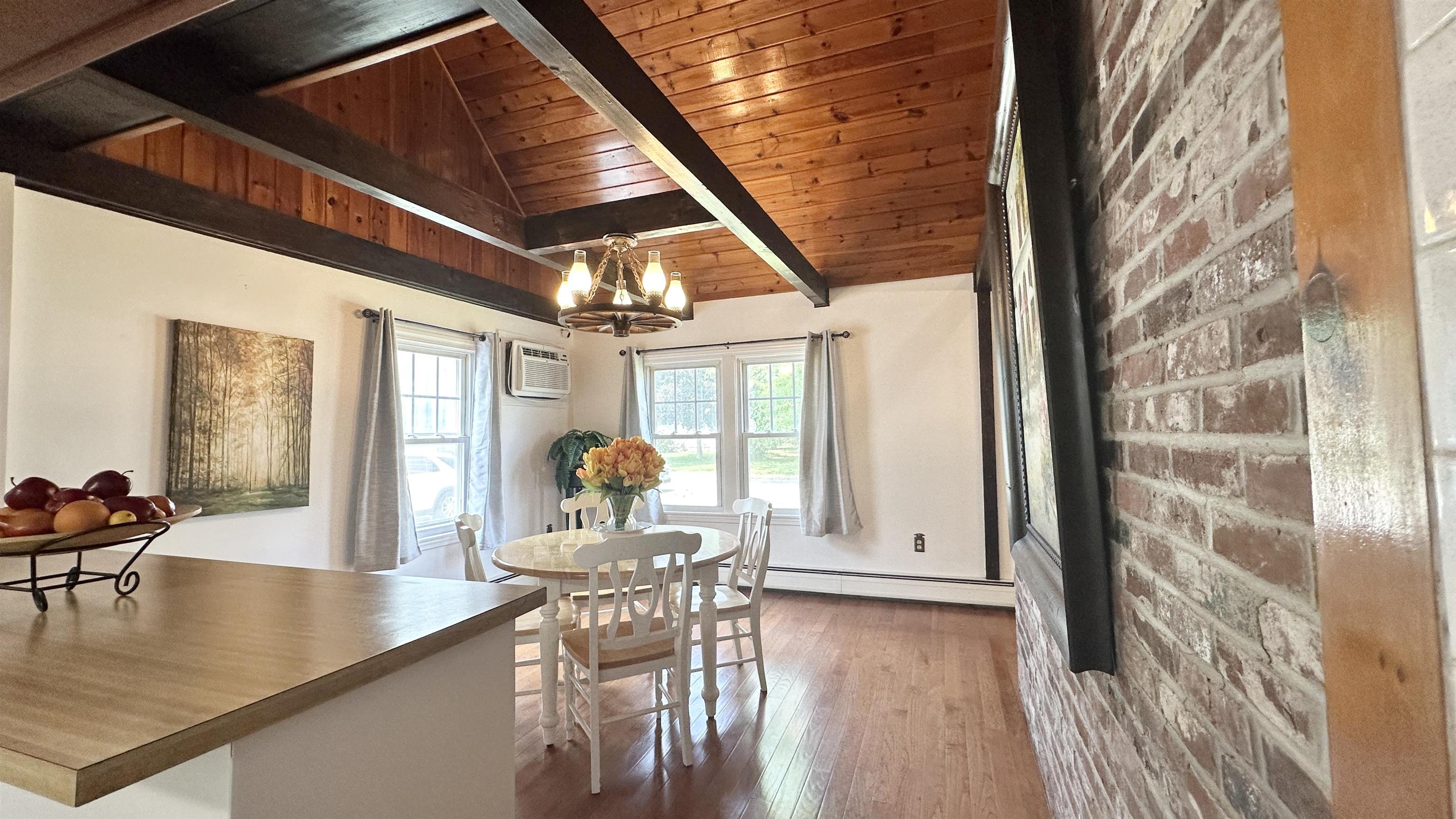 12 New Searles Road