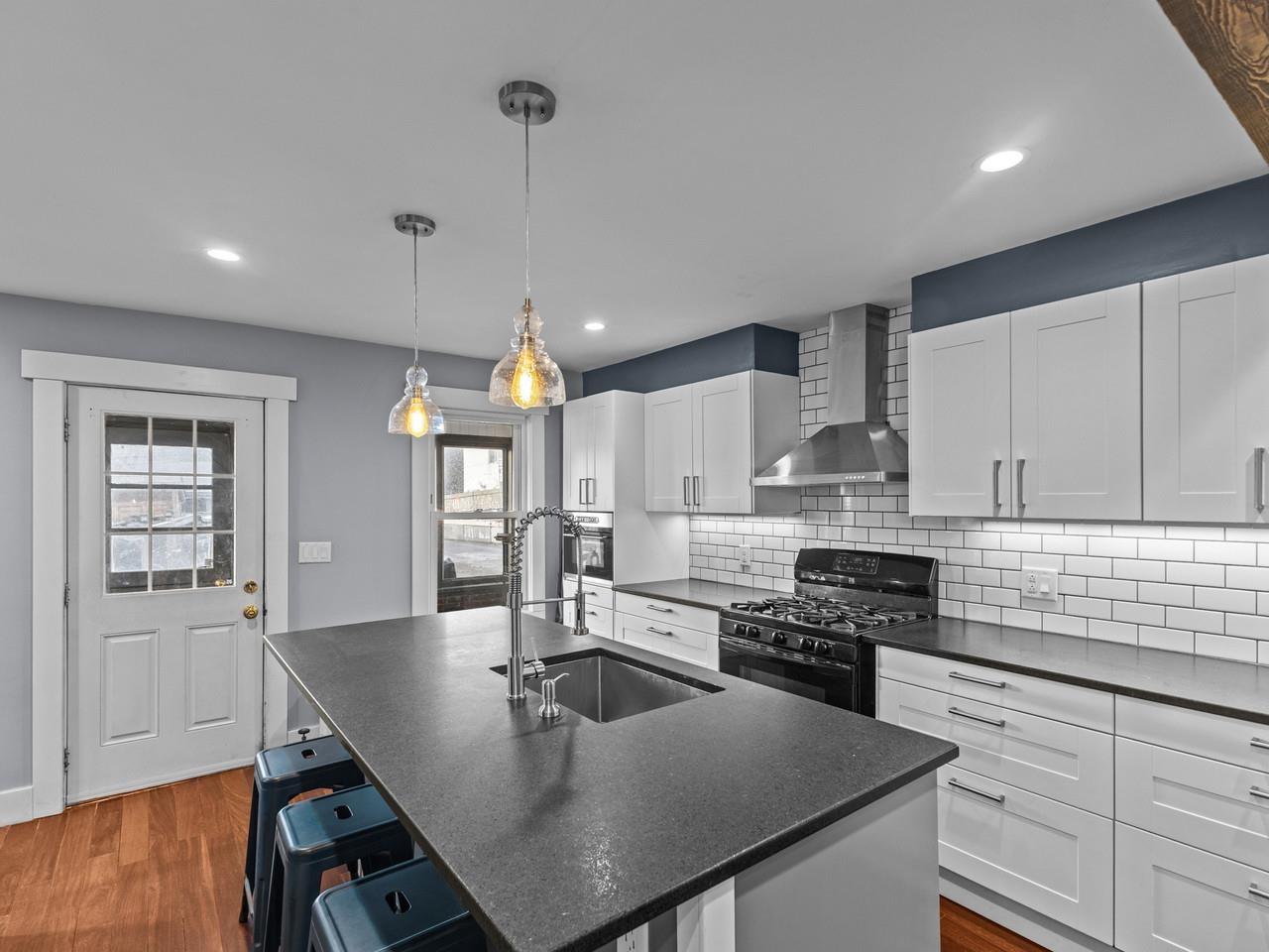 13 Lafountain Street