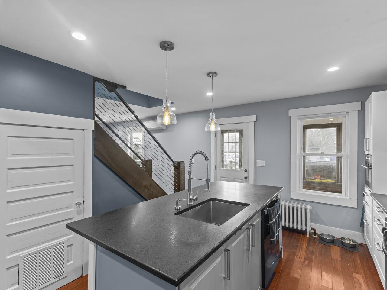 13 Lafountain Street