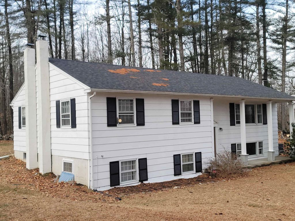 Photo of 77 Tuftonboro Neck Road, Tuftonboro, NH 03816 (MLS # 5087283)