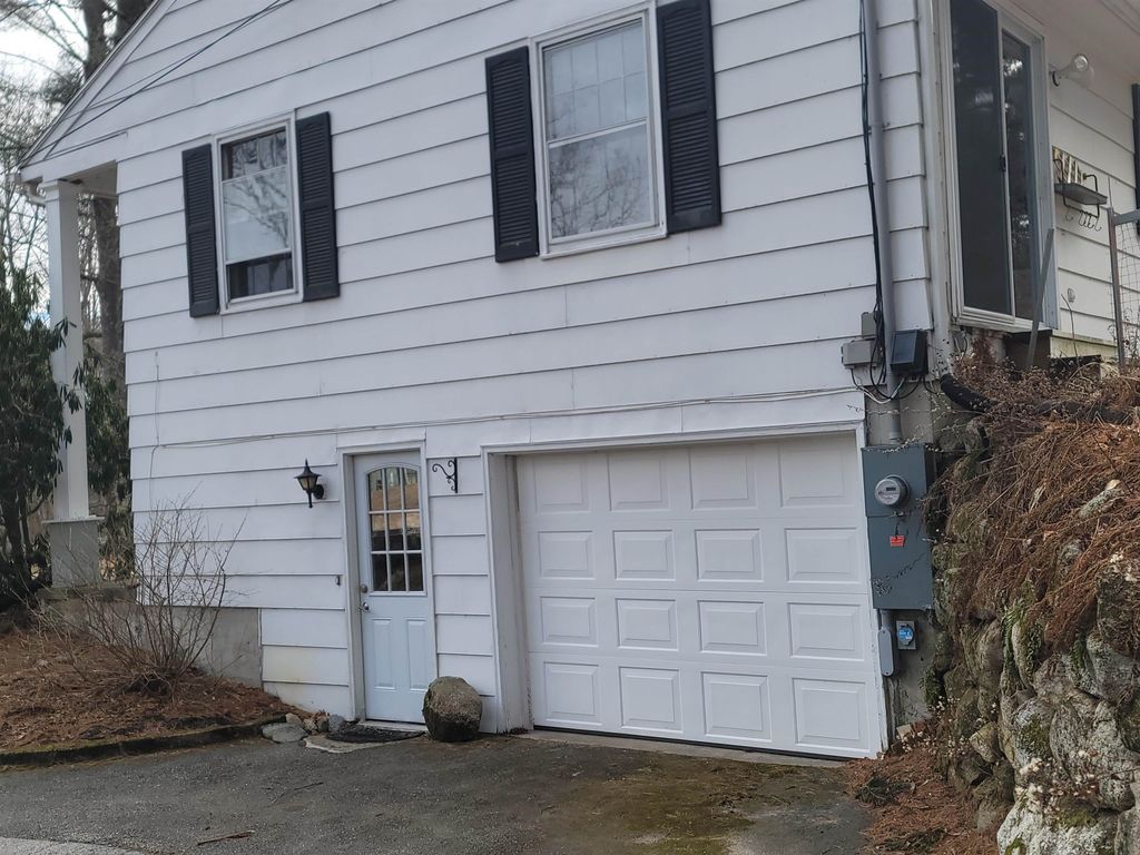 Photo of 77 Tuftonboro Neck Road, Tuftonboro, NH 03816 (MLS # 5087283)