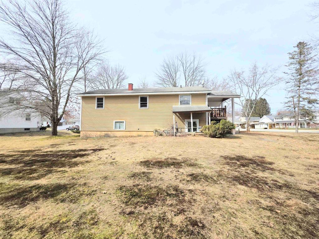 Photo of 7 Rhona Street, Hudson, NH 03051 (MLS # 5079845)