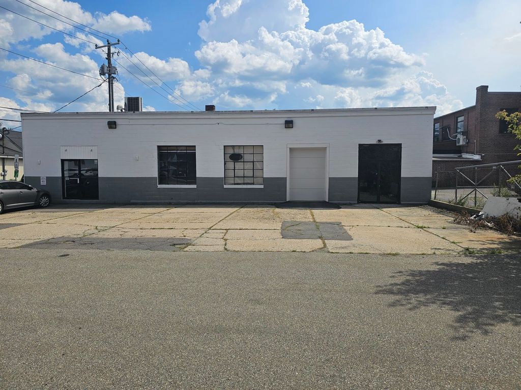 Photo of 141 Winchester Street, Keene, NH 03431 (MLS # 5056372)