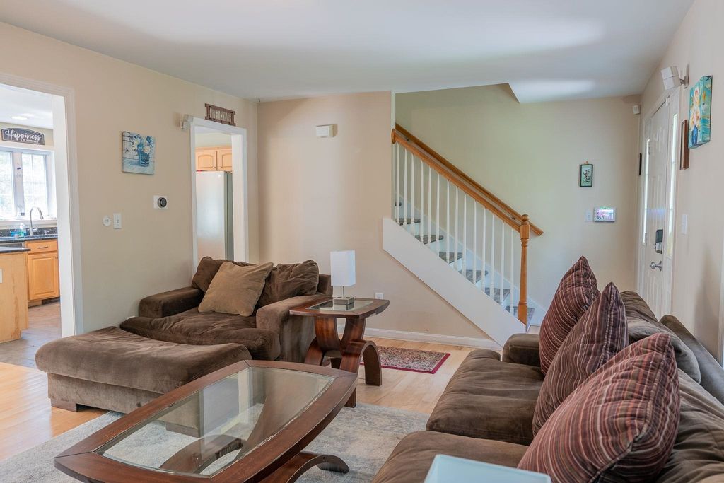 Photo of 2 Alex Court, Somersworth, NH 03878 (MLS # 5071851)