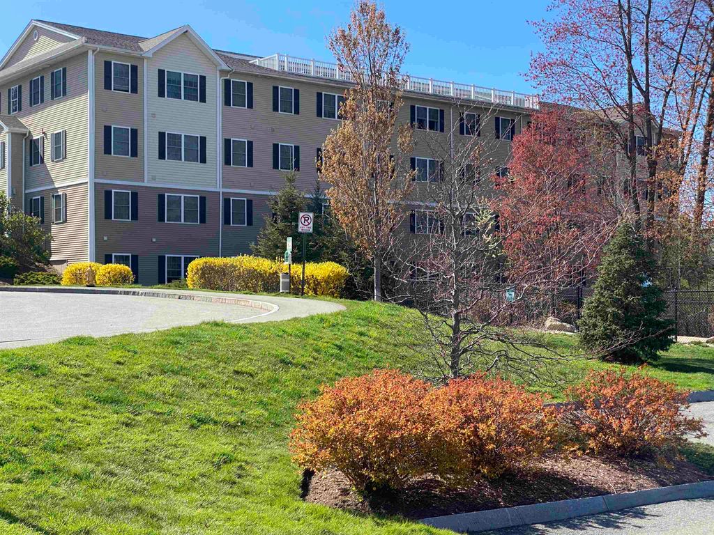 Photo of 10 Sentinel Court #201, Manchester, NH 03104 (MLS # 5082017)