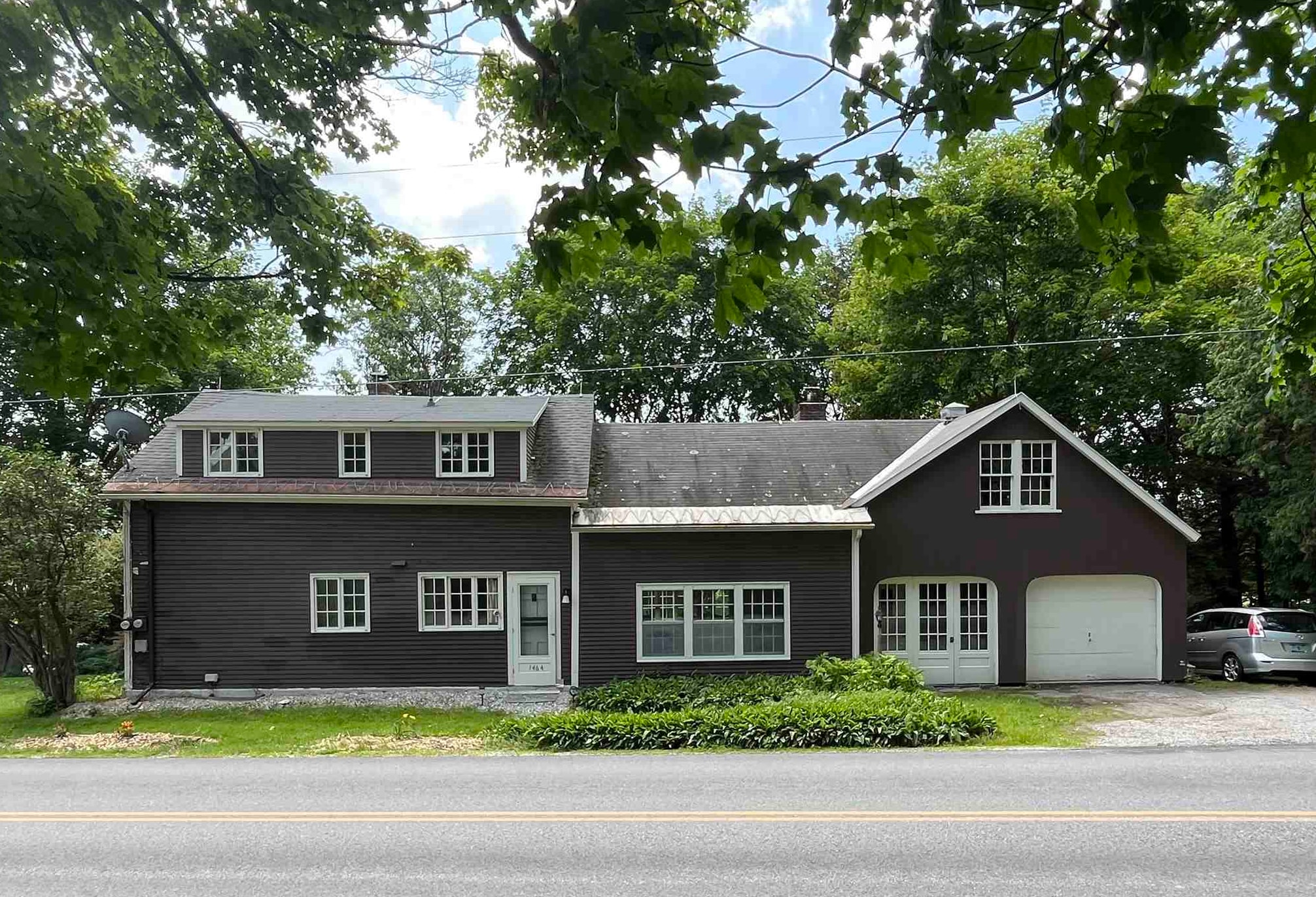 1464 Arnold District Road