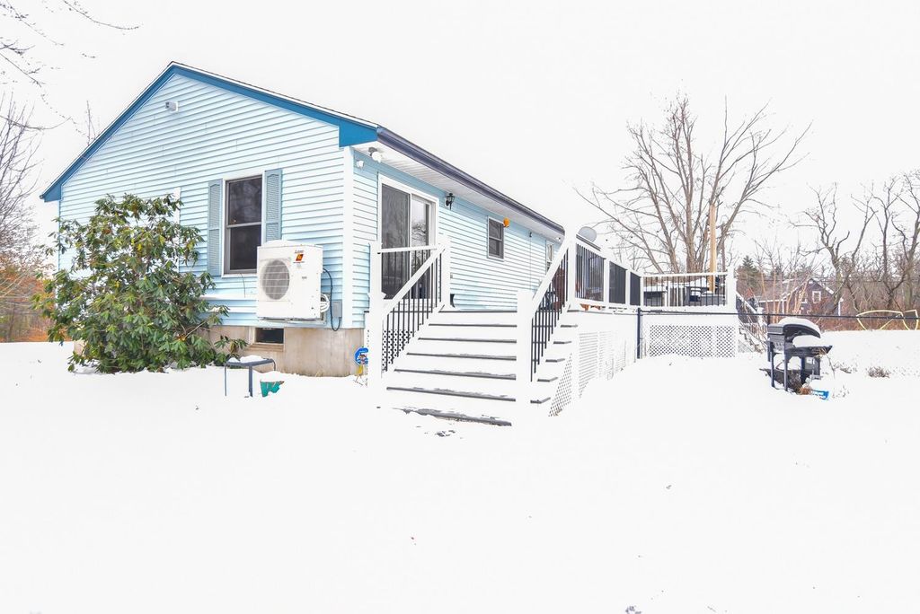 Photo of 179 Four Rod Road, Rochester, NH 03867 (MLS # 5071821)