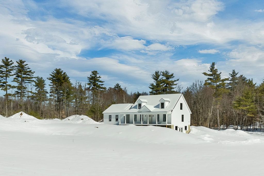 Photo of 152 Young Road, Gilford, NH 03249 (MLS # 5078655)