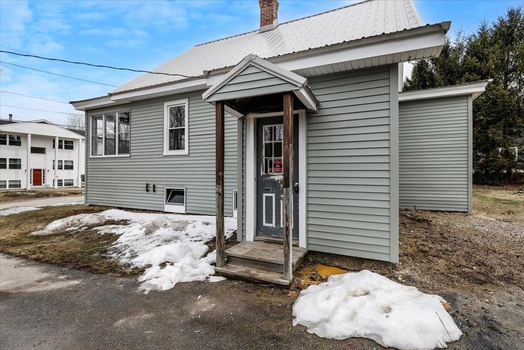 Photo of 13 Hawthorne Street, Plymouth, NH 03264 (MLS # 5080792)