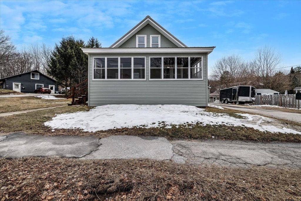 Photo of 13 Hawthorne Street, Plymouth, NH 03264 (MLS # 5080792)