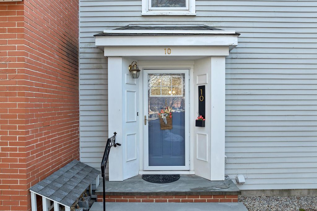 Photo of 10 Mill Falls, Pembroke, NH 03275 (MLS # 5080879)