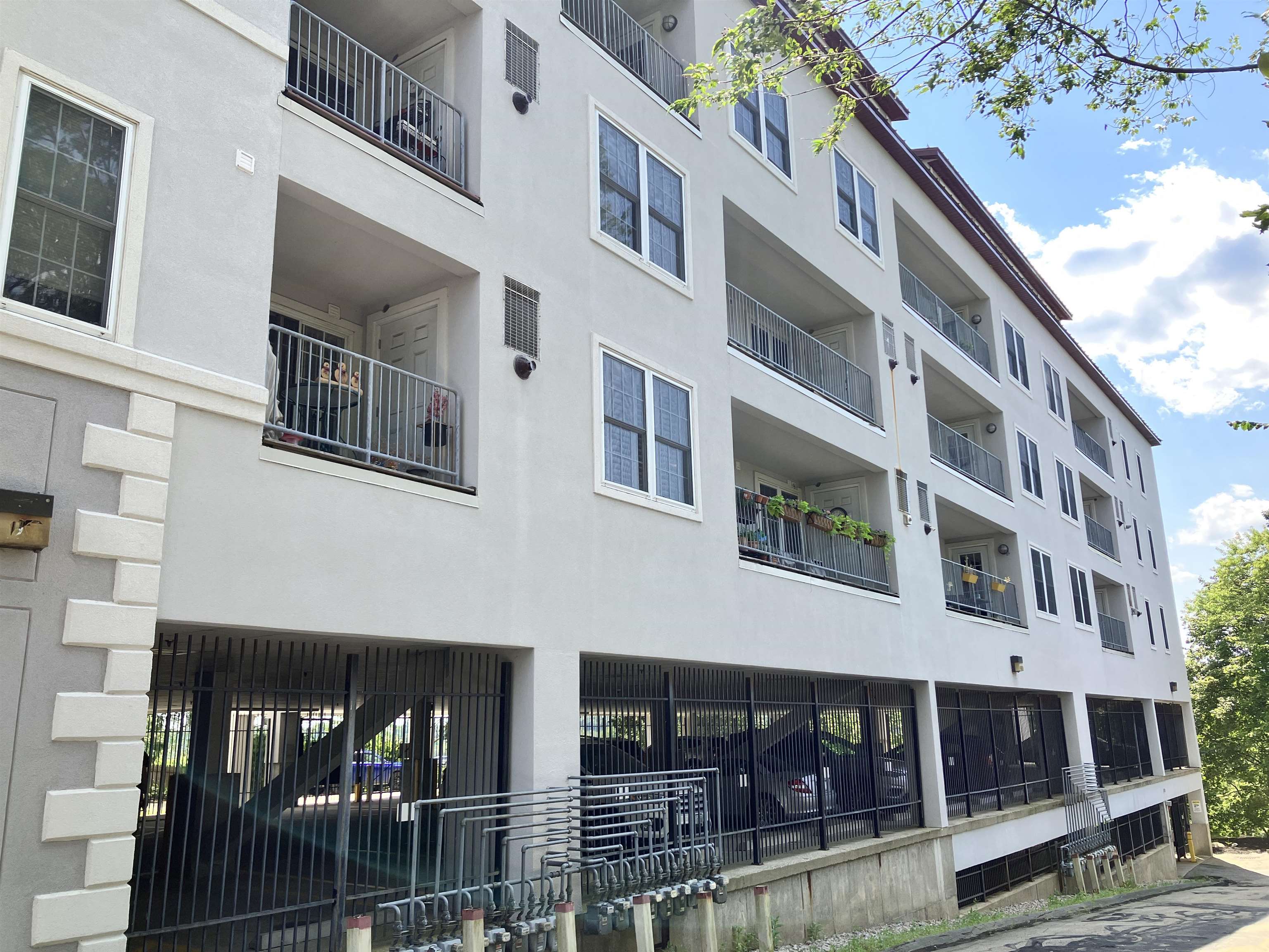 96 River Road 305
