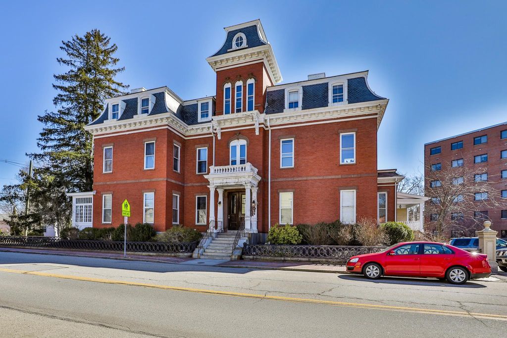 Photo of 241 Middle Street #2, Portsmouth, NH 03801 (MLS # 5075456)