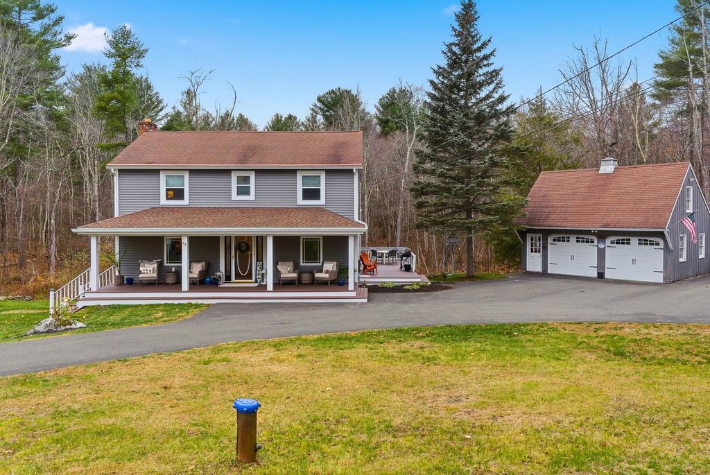 Photo of 74 Speare Road, Hudson, NH 03051 (MLS # 5070799)