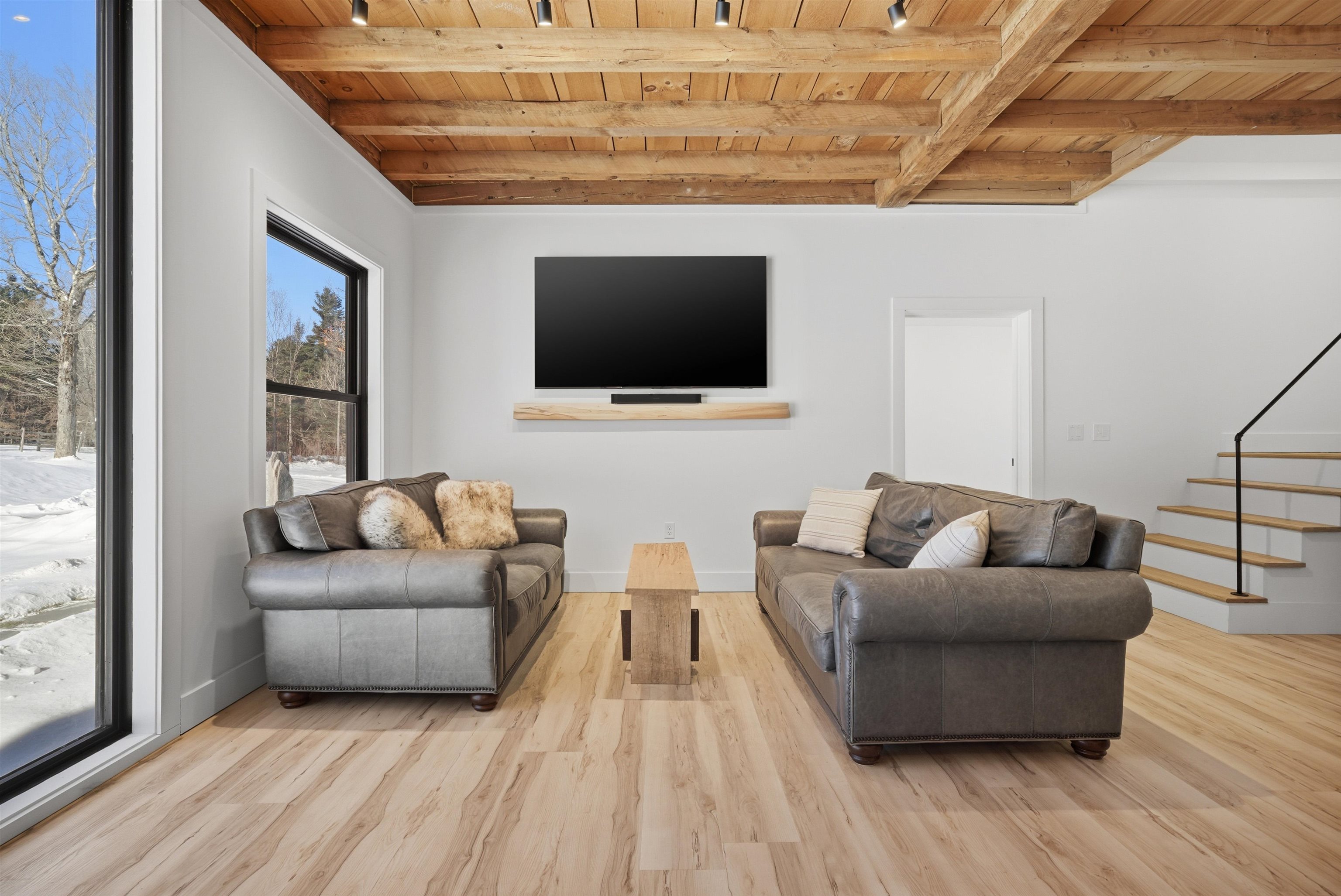 1269 Howard Hill Road