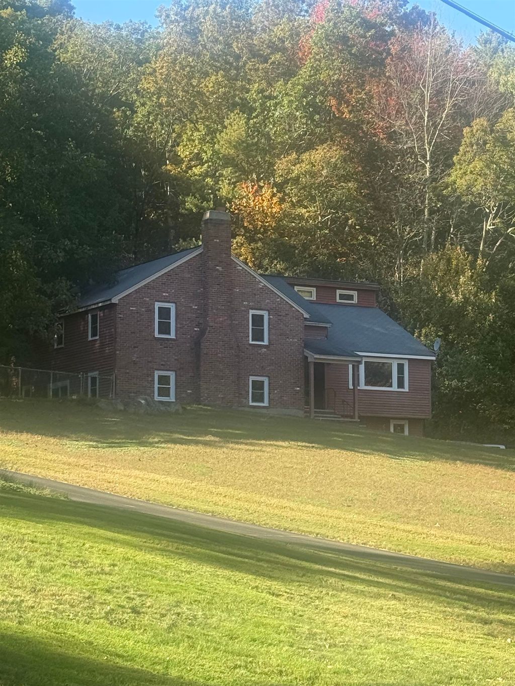 Photo of 24 Beechwood Road, Hudson, NH 03051 (MLS # 5063992)