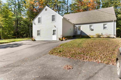 31 Woodlawn Avenue Hillsborough NH 03244