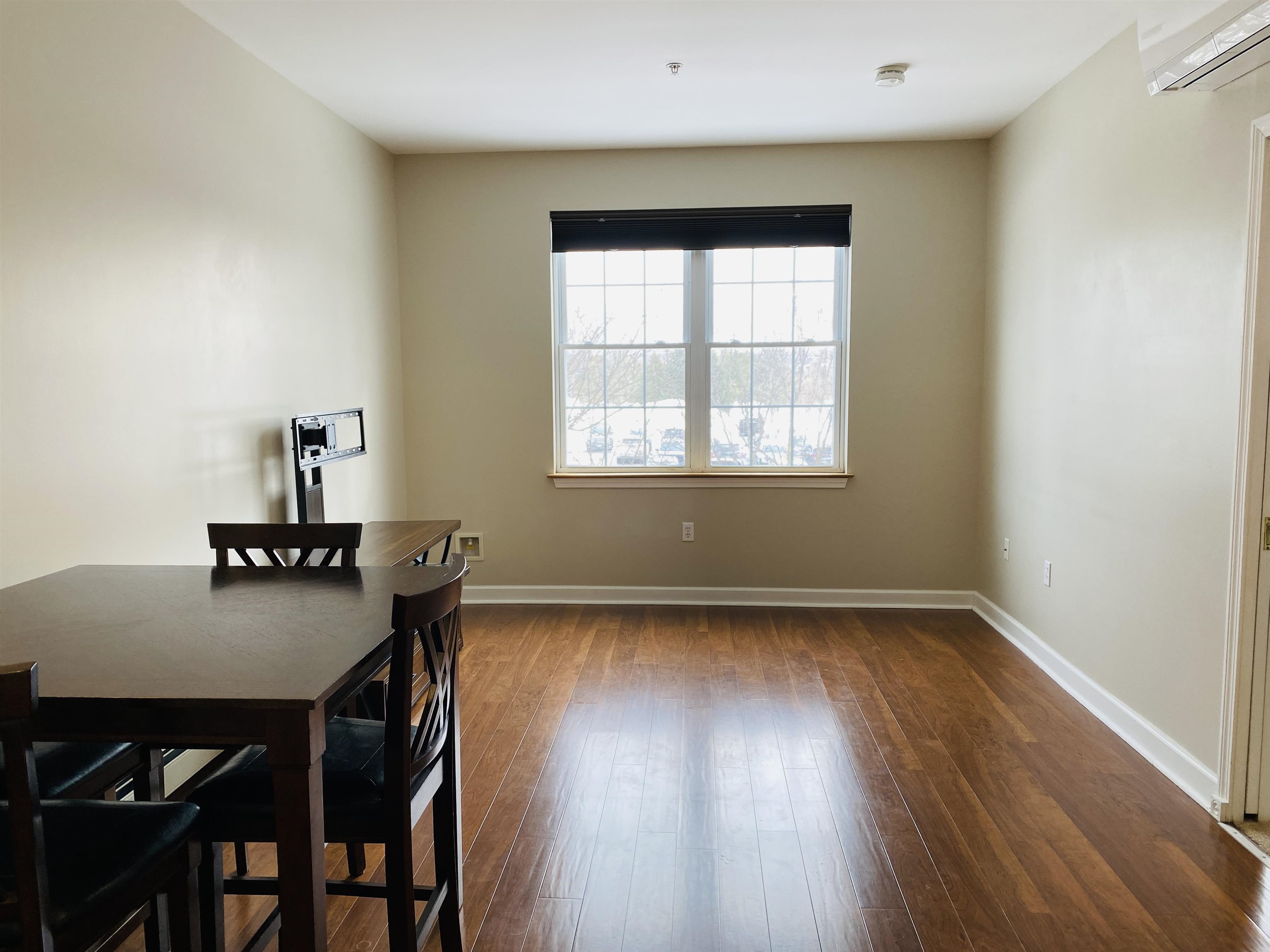 78 Severance Green 206