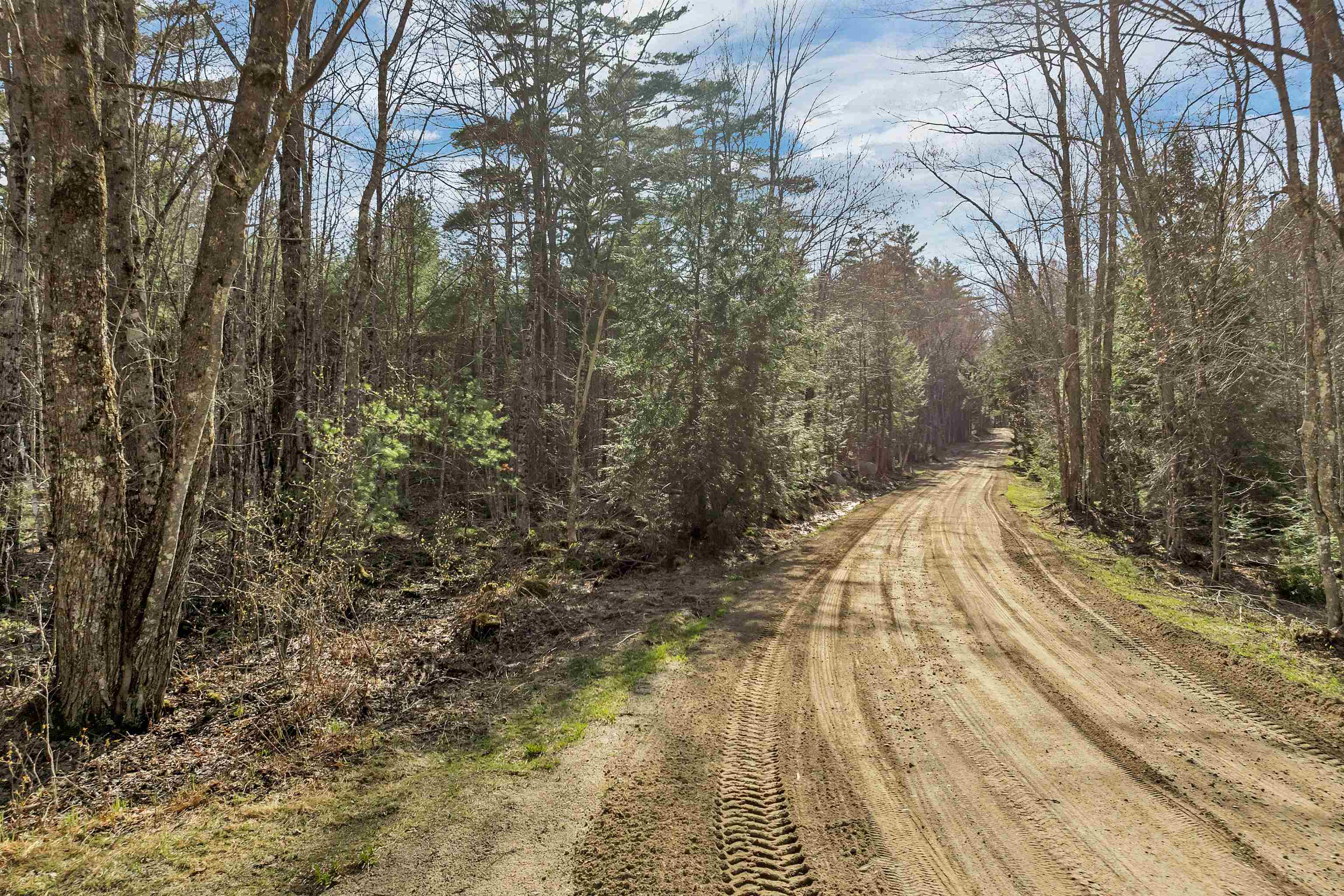 00 Middle Road