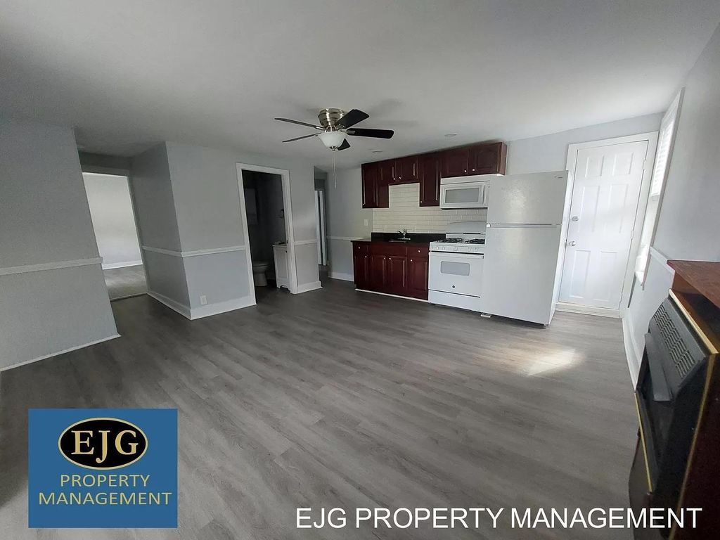 Photo of 4248 Broadway Street #5, Pembroke, NH 03275 (MLS # 5064066)