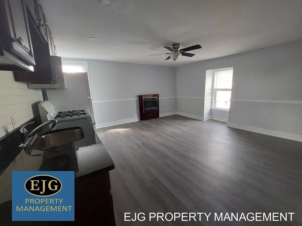 Photo of 4248 Broadway Street #5, Pembroke, NH 03275 (MLS # 5064066)