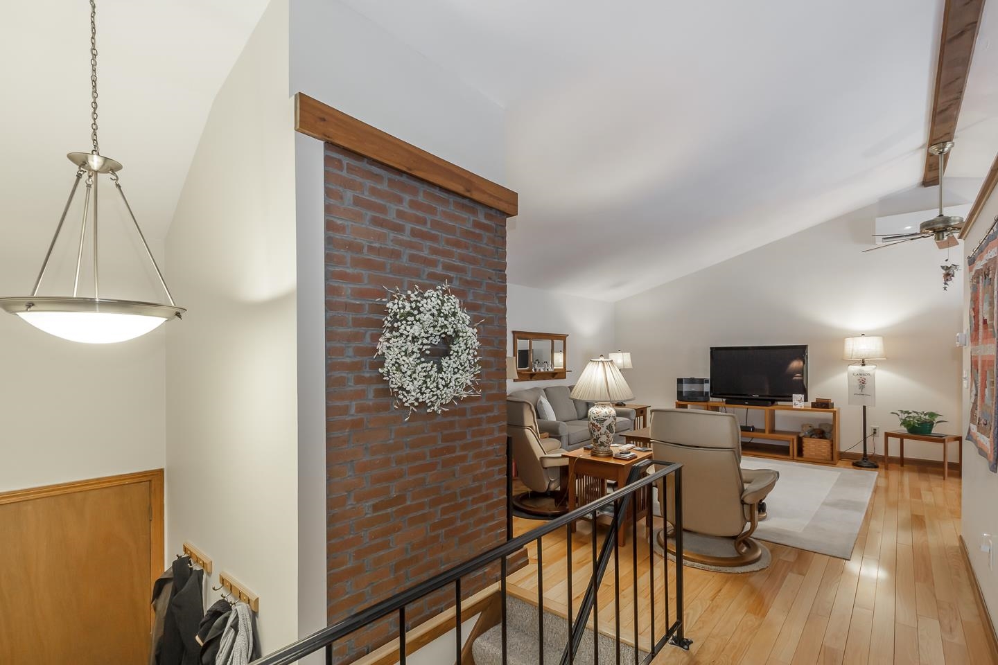 Derry, New Hampshire 03038, United States, 3 Bedrooms Bedrooms, ,2 BathroomsBathrooms,Residential,Active,96046