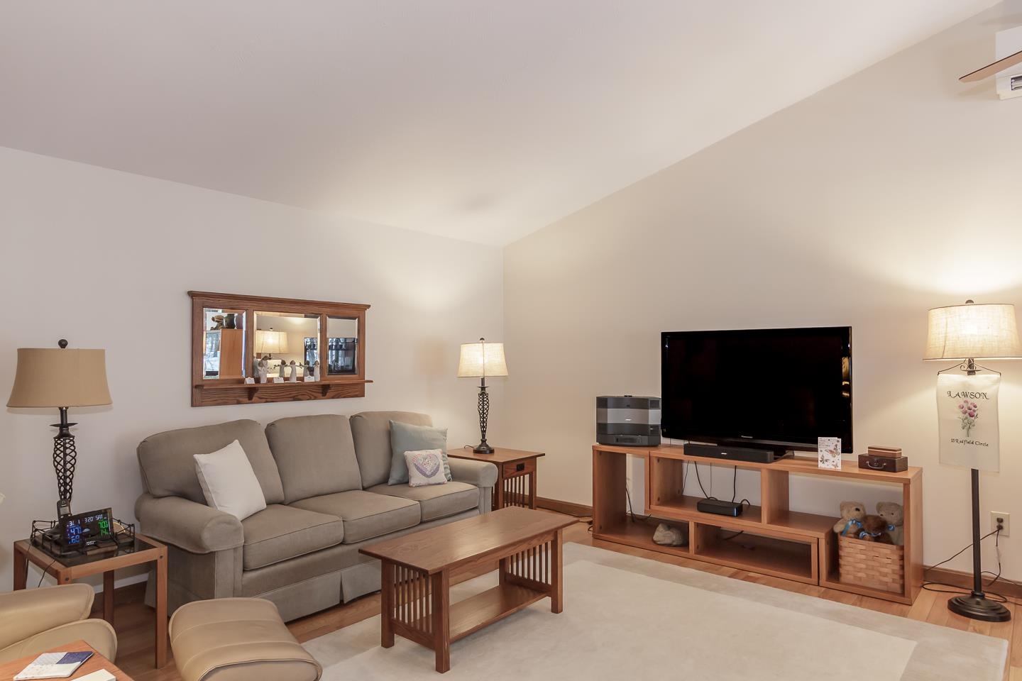 Derry, New Hampshire 03038, United States, 3 Bedrooms Bedrooms, ,2 BathroomsBathrooms,Residential,Active,96046