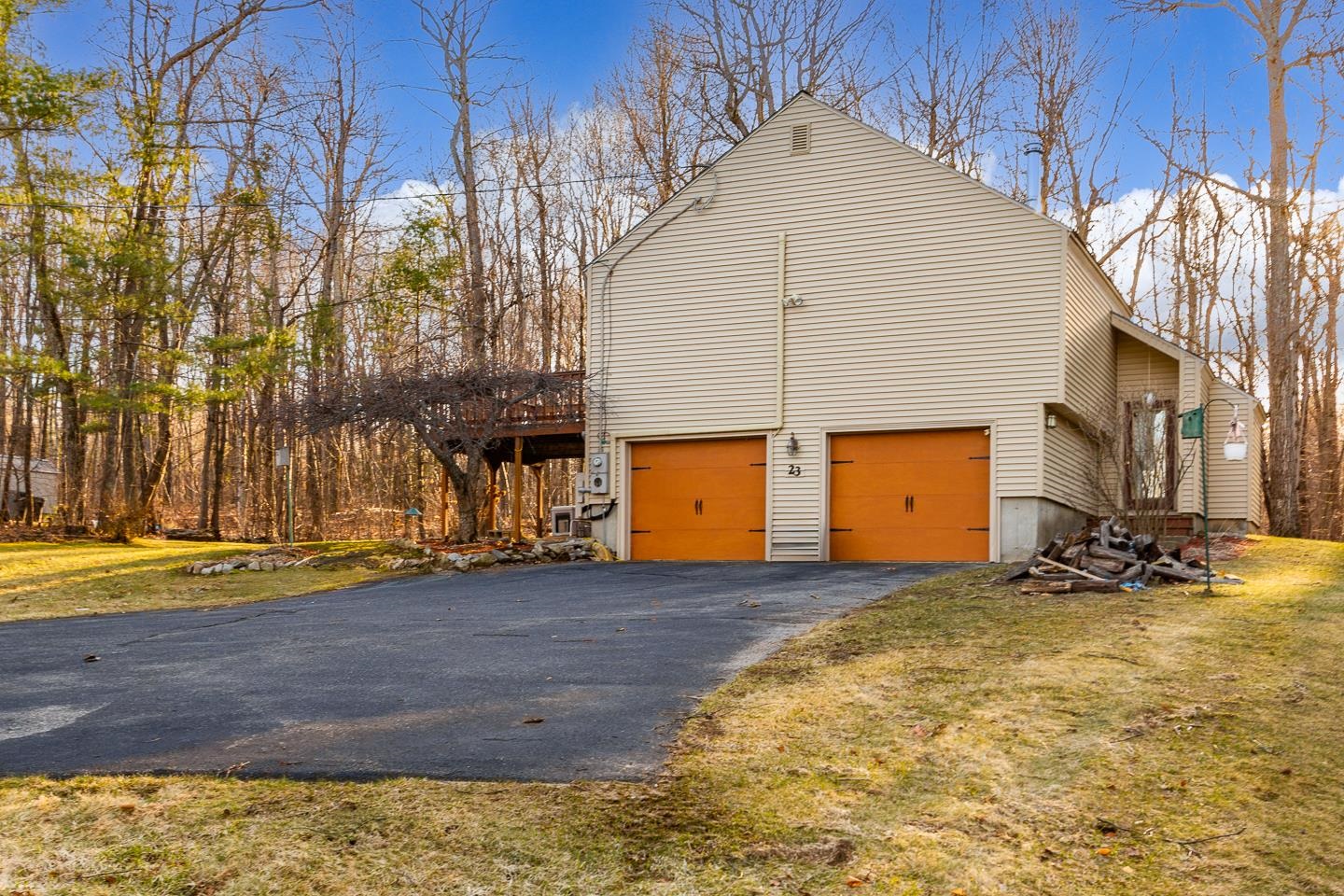 Derry, New Hampshire 03038, United States, 3 Bedrooms Bedrooms, ,2 BathroomsBathrooms,Residential,Active,96046
