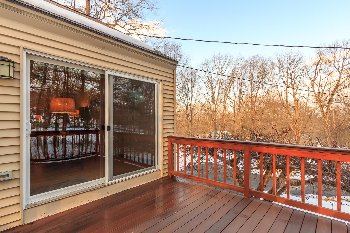 Derry, New Hampshire 03038, United States, 3 Bedrooms Bedrooms, ,2 BathroomsBathrooms,Residential,Active,96046