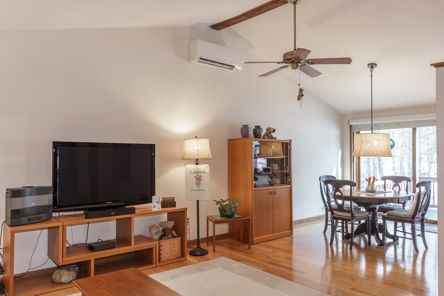 Derry, New Hampshire 03038, United States, 3 Bedrooms Bedrooms, ,2 BathroomsBathrooms,Residential,Active,96046