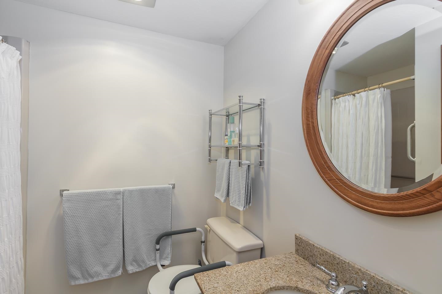 Derry, New Hampshire 03038, United States, 3 Bedrooms Bedrooms, ,2 BathroomsBathrooms,Residential,Active,96046