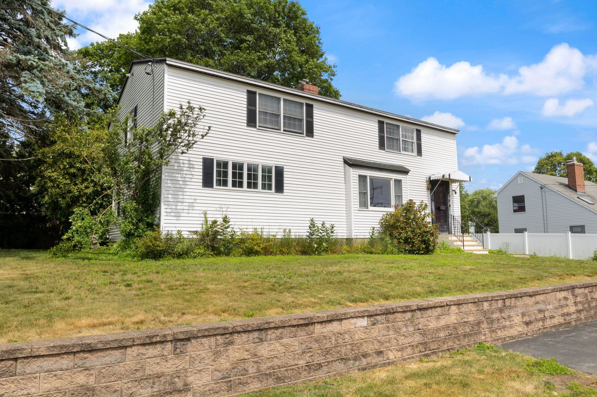 260 Meadow Road