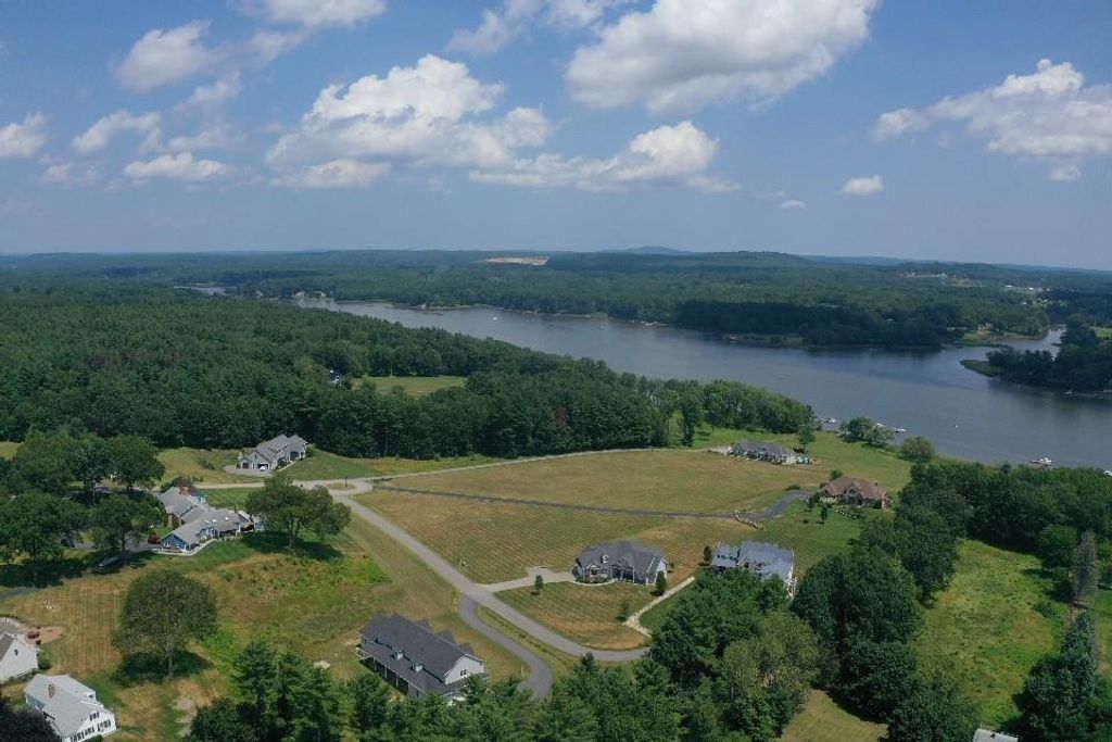 Photo of 25 Fosters Drive, Dover, NH 03820 (MLS # 5052525)