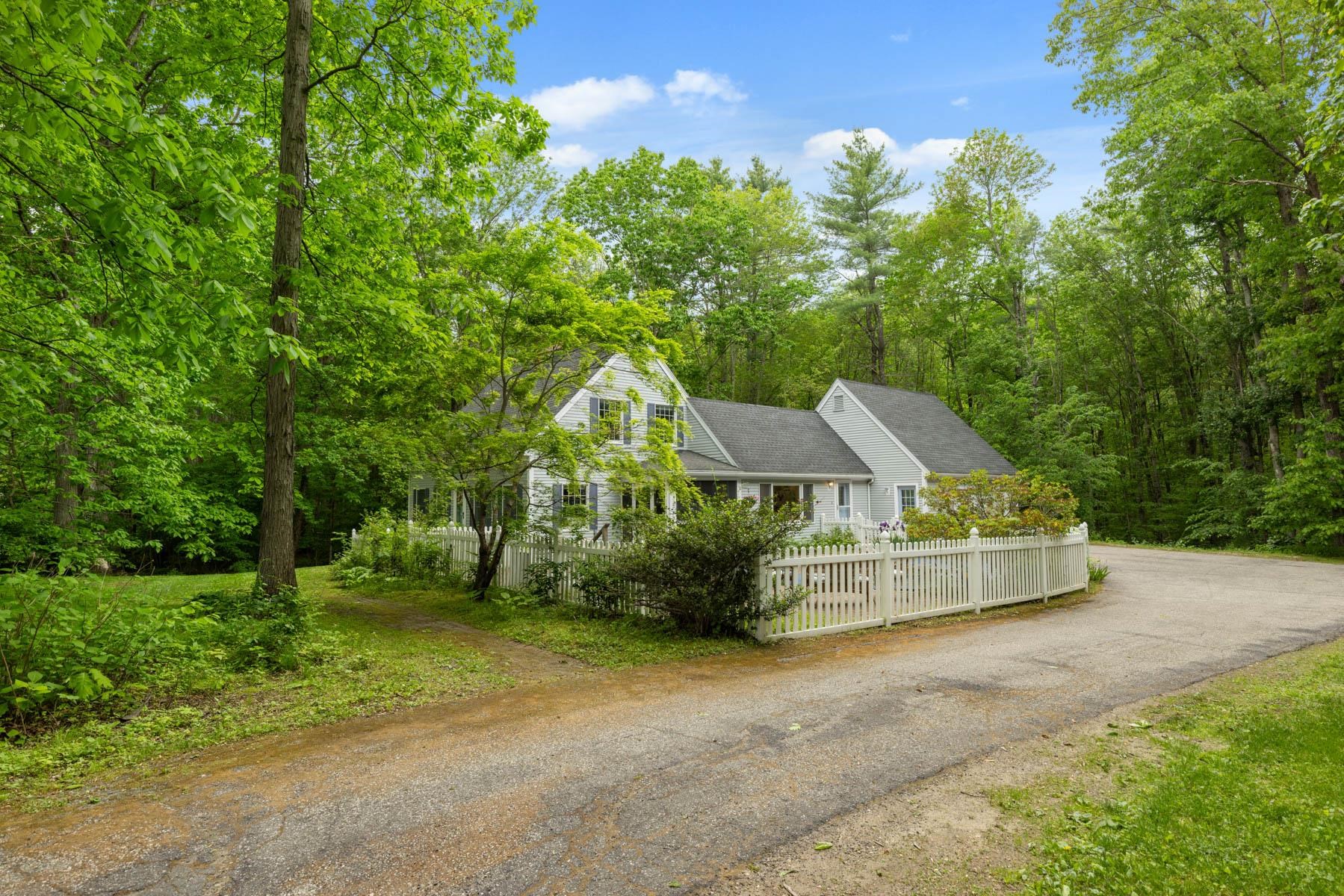 31 Riverside Farm Drive