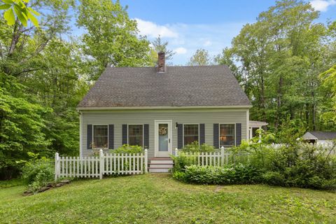 31 Riverside Farm Drive Lee NH 03861