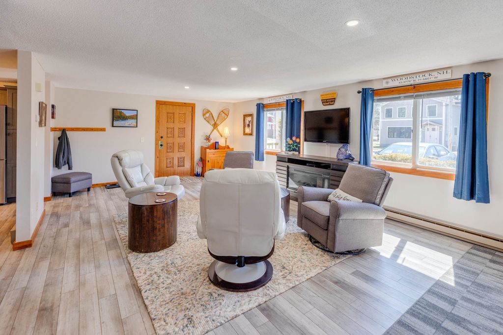 Photo of 44 Church Street #1, Lincoln, NH 03251 (MLS # 5082917)