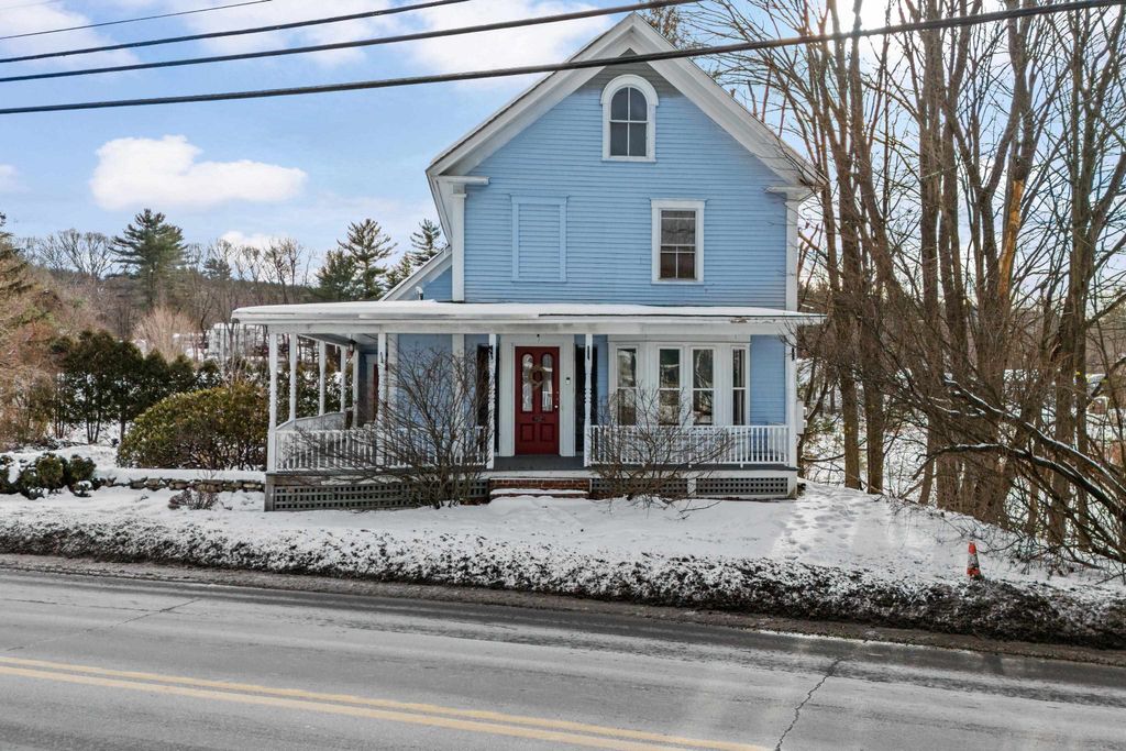 Photo of 12 S Mast Street, Goffstown, NH 03045 (MLS # 5072125)