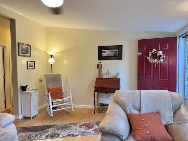 6 Roland Drive