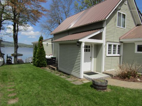 82 Webster Avenue Franklin NH 03235