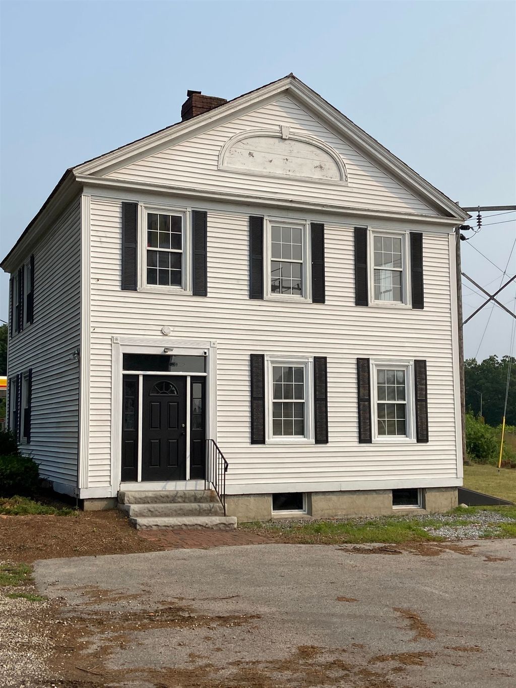 Photo of 225 Eddy Road, Manchester, NH 03102 (MLS # 5061938)