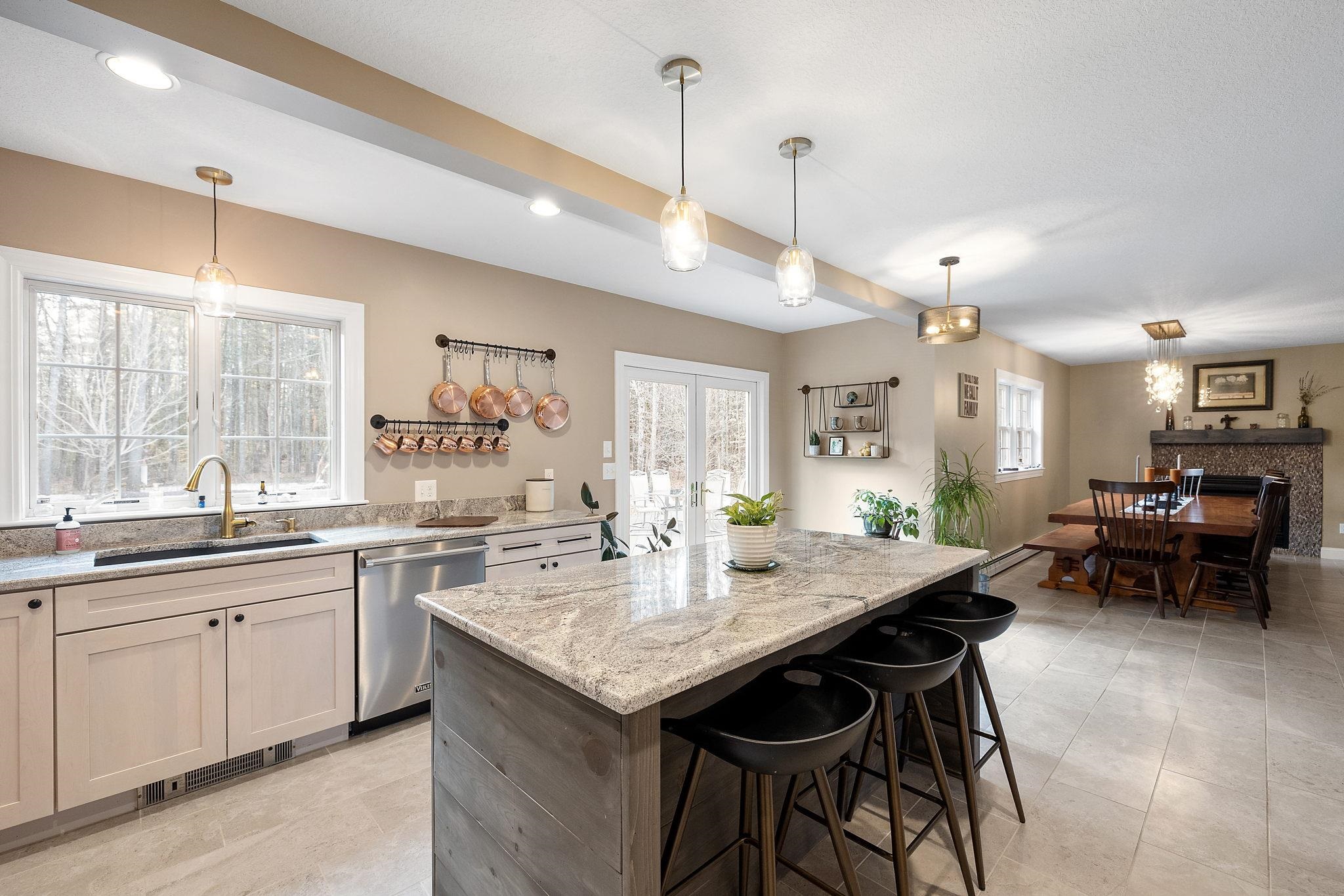 17 Federal Corner Road