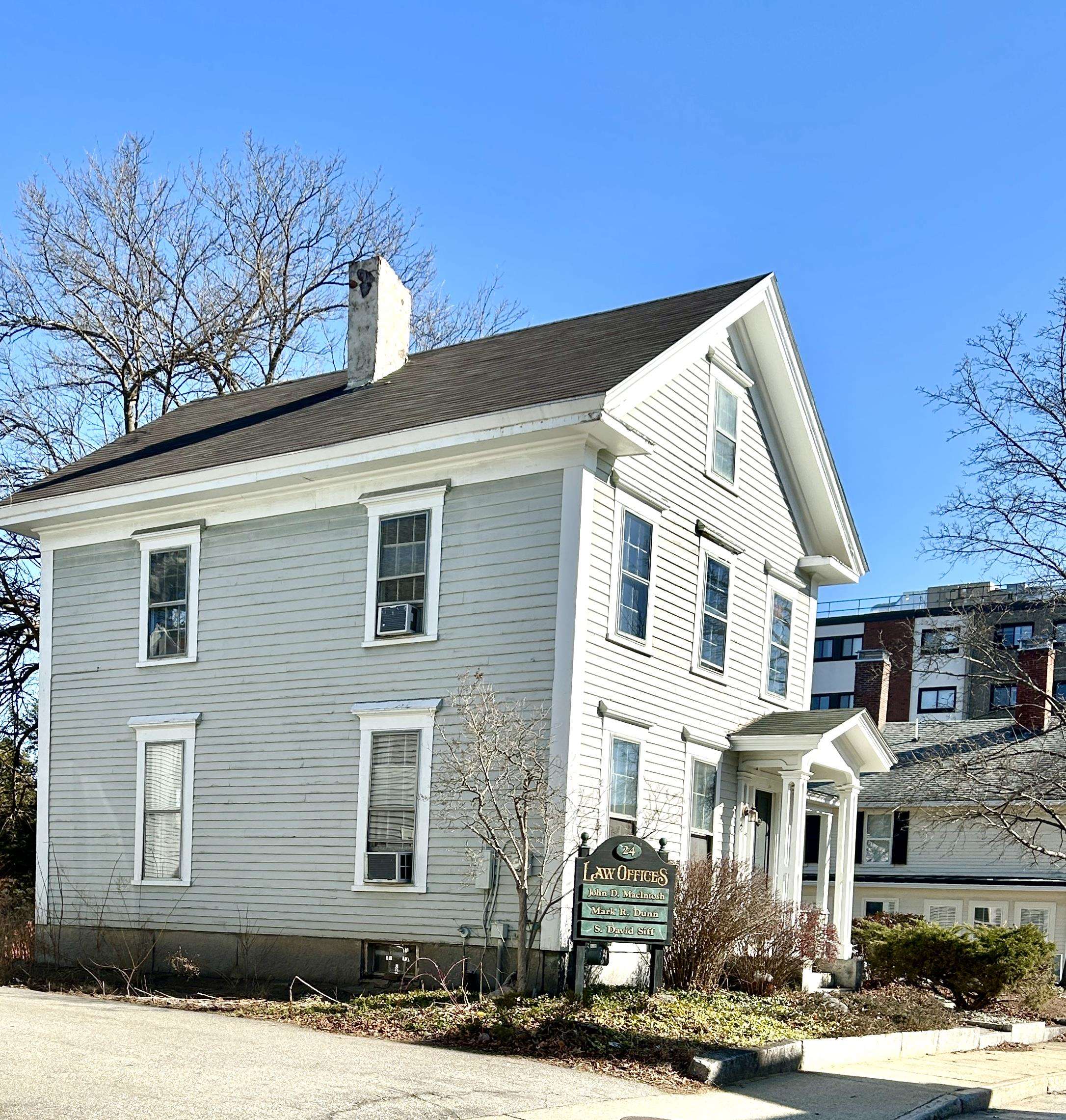 24 Montgomery Street