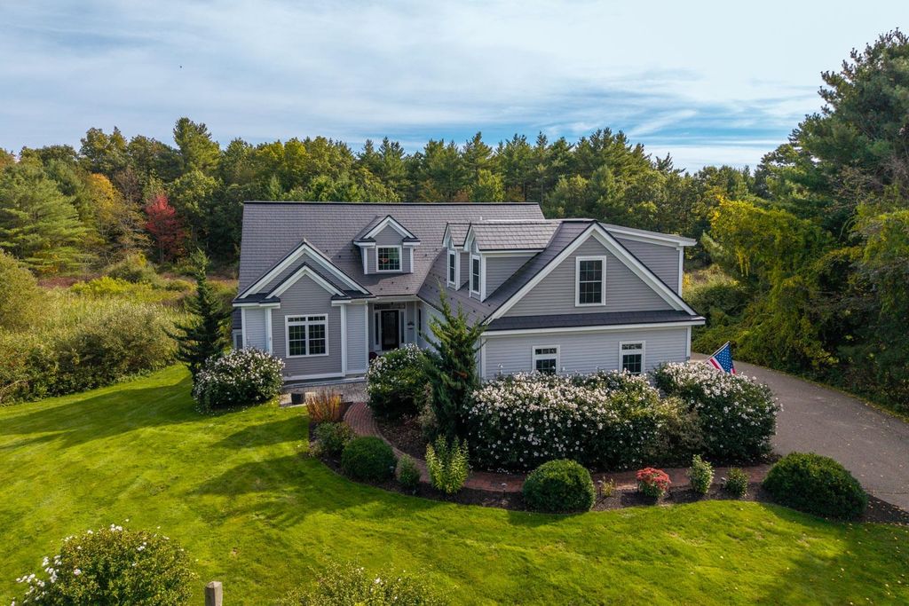 Photo of 19 Schooner Drive, Dover, NH 03820 (MLS # 5063885)