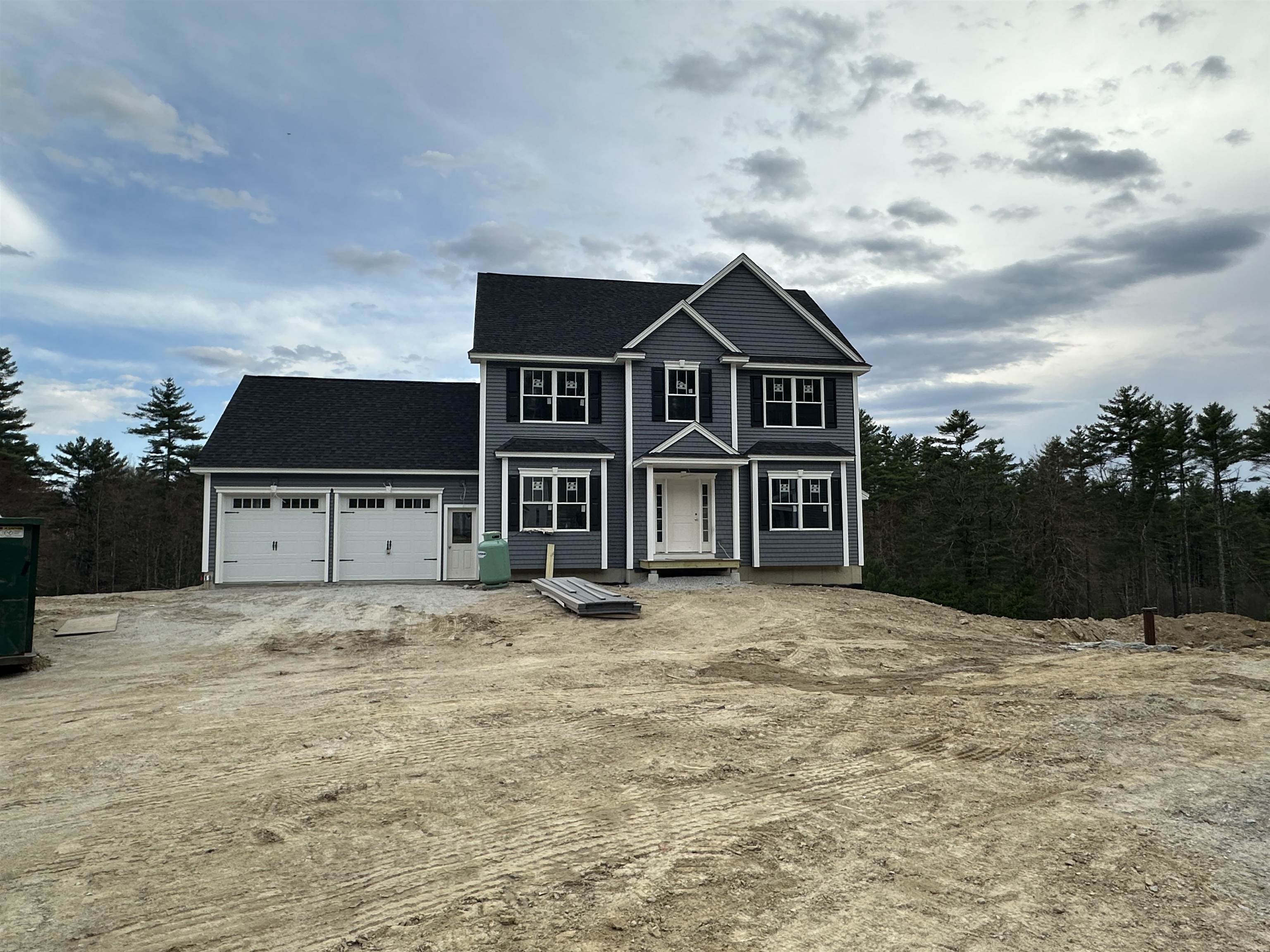 Concord, New Hampshire 03301, United States, 3 Bedrooms Bedrooms, ,3 BathroomsBathrooms,Residential,Active,117119