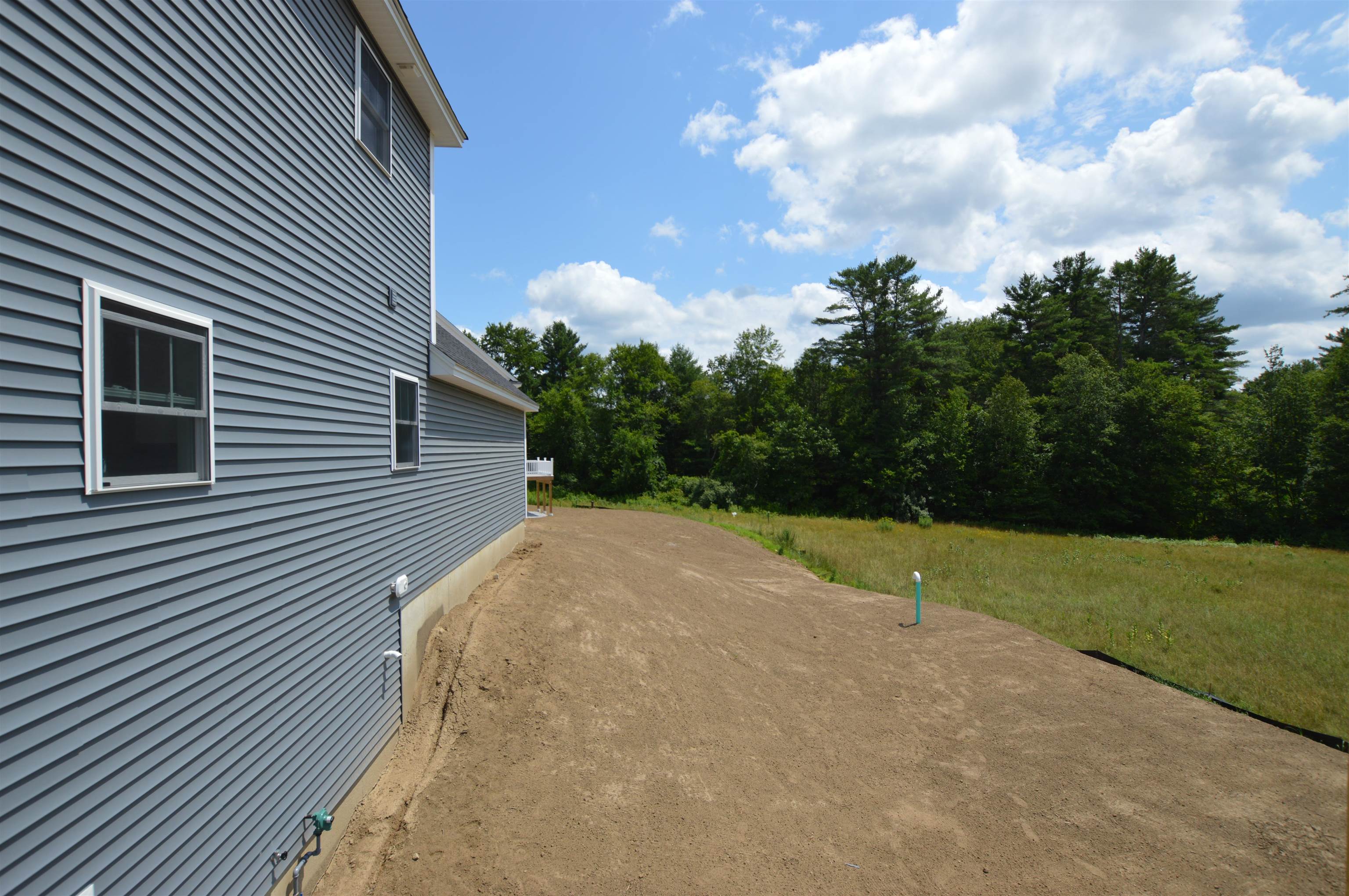 Concord, New Hampshire 03301, United States, 3 Bedrooms Bedrooms, ,3 BathroomsBathrooms,Residential,Active,117119