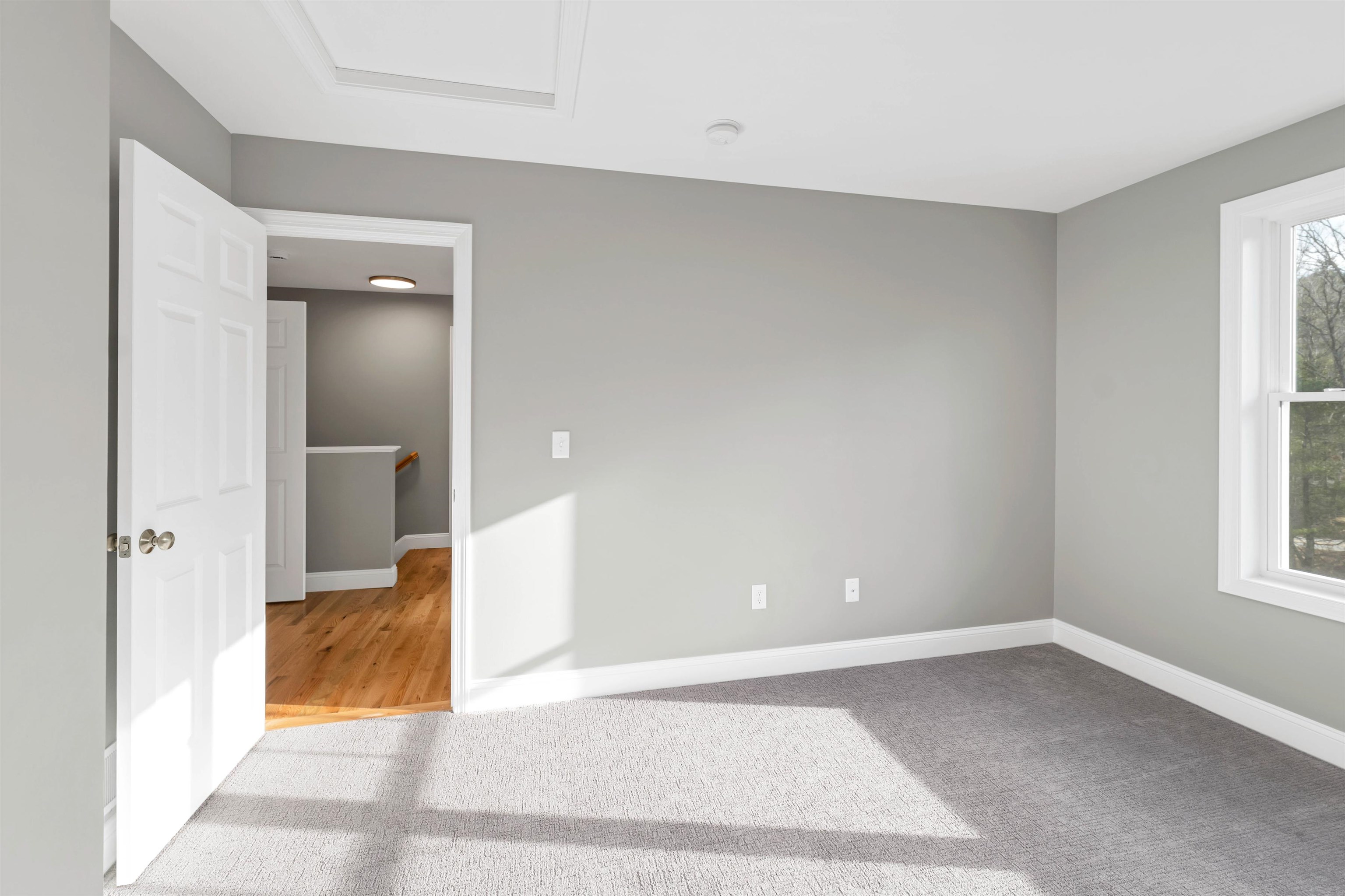 Concord, New Hampshire 03301, United States, 3 Bedrooms Bedrooms, ,3 BathroomsBathrooms,Residential,Active,117119