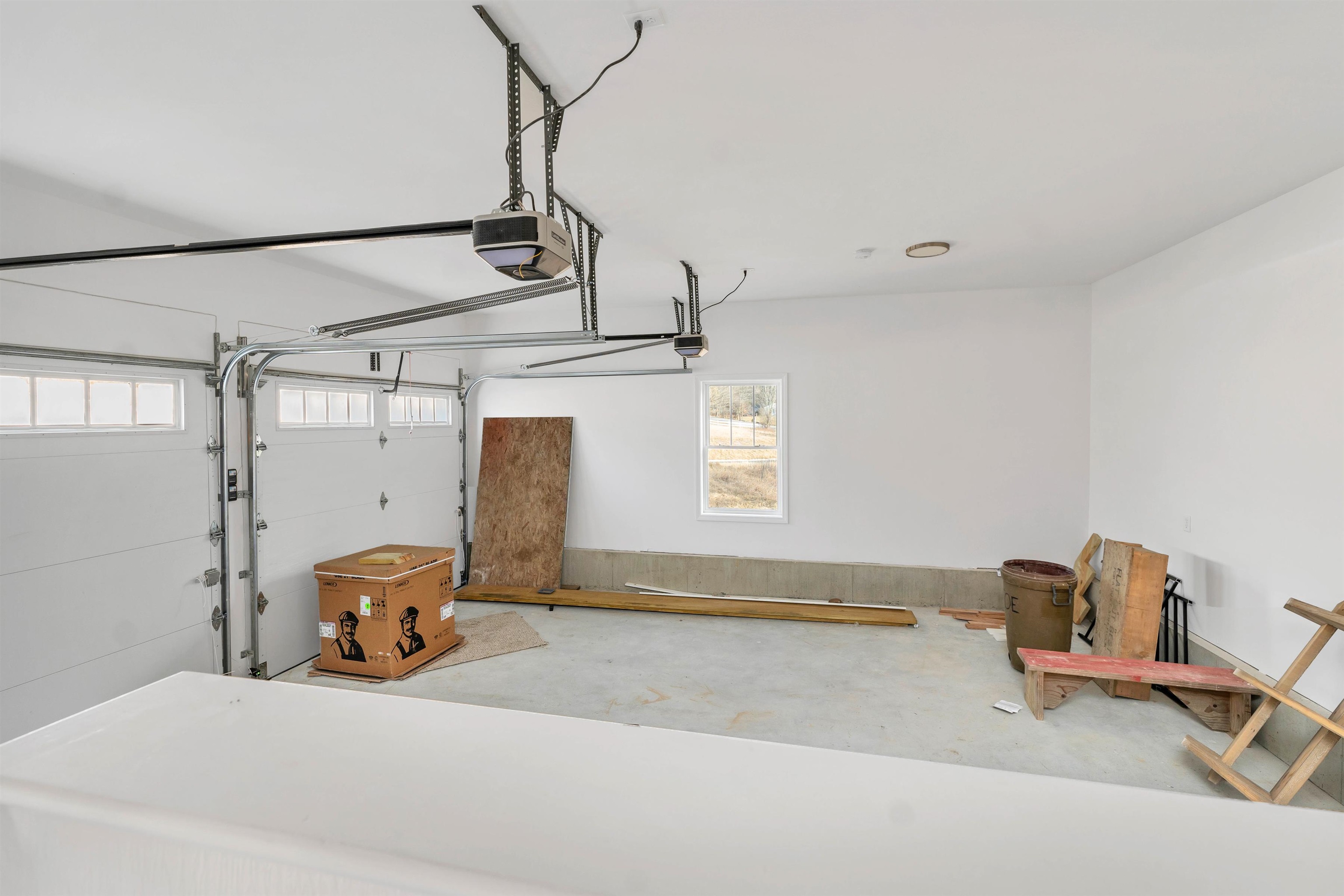 Concord, New Hampshire 03301, United States, 3 Bedrooms Bedrooms, ,3 BathroomsBathrooms,Residential,Active,117119